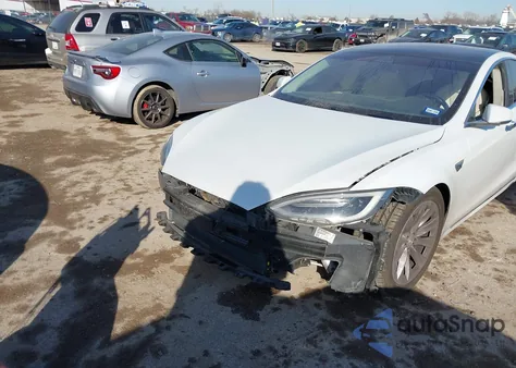 2018 Tesla Model S 100D/75D/P100D из США, поврежденный, VIN 5YJSA1E23JF294941